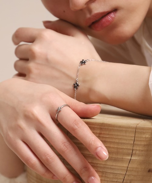 LHME（エルエイチエムイー）の「【WEB限定】“Moment”プチフラワーリング/サージカルステンレス（金属アレルギー対応）【LHME / エルエイチエムイー】（リング・レディース・ゴールド/シルバー・11号/2号/3号/13号）」の20枚目の写真