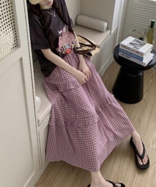 LADY LIKE（レディライク）の「ミニチェック柄3段ティアードロングスカート（スカート・レディース・ピンク/ブラック・M）」の7枚目の写真