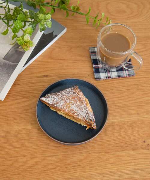 URBAN RESEARCH DOORS（アーバンリサーチドアーズ）の「DOORS LIVING PRODUCTS　comfy プレート15cm（食器・レディース・ネイビー/アイボリー・-）」の7枚目の写真