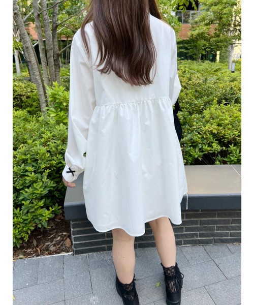 PHILLY（フィリー）の「【PHILLY】リボンポイントシャツワンピース（シャツワンピース・レディース・ホワイト/グレー・FREE）」の9枚目の写真