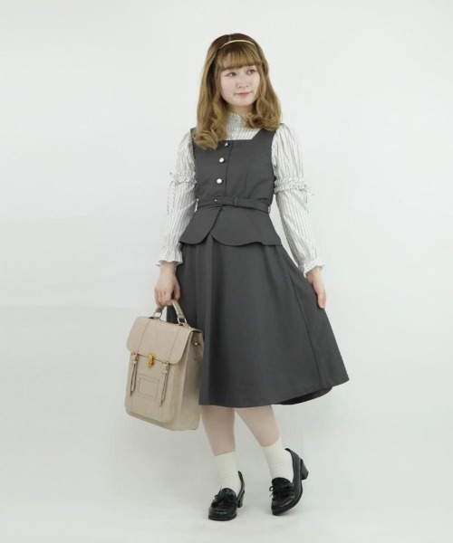 F i.n.t（フィント）の「ビスチェレイヤード風ジャンパースカート/fint（ジャンパースカート・レディース・グレー/ネイビー・FREE）」の5枚目の写真