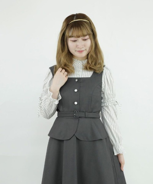 F i.n.t（フィント）の「ビスチェレイヤード風ジャンパースカート/fint（ジャンパースカート・レディース・グレー/ネイビー・FREE）」の6枚目の写真