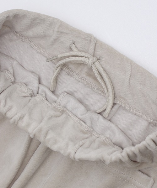 CONVERSE（コンバース）の「【CONVERSE/コンバース】 CVCベロアパイピングラインスカート（スカート・レディース・ネイビー/ブラウン/グレイッシュベージュ・M/L）」の13枚目の写真