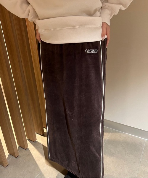 CONVERSE（コンバース）の「【CONVERSE/コンバース】 CVCベロアパイピングラインスカート（スカート・レディース・ネイビー/ブラウン/グレイッシュベージュ・M/L）」の18枚目の写真