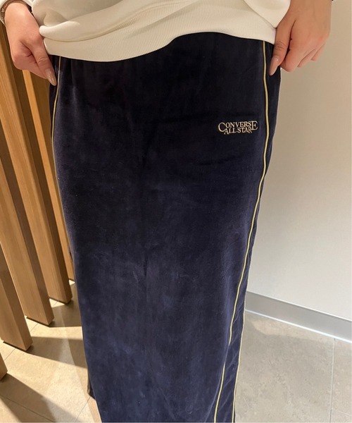 CONVERSE（コンバース）の「【CONVERSE/コンバース】 CVCベロアパイピングラインスカート（スカート・レディース・ネイビー/ブラウン/グレイッシュベージュ・M/L）」の21枚目の写真