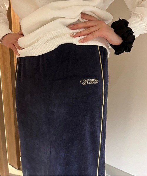 CONVERSE（コンバース）の「【CONVERSE/コンバース】 CVCベロアパイピングラインスカート（スカート・レディース・ネイビー/ブラウン/グレイッシュベージュ・M/L）」の22枚目の写真