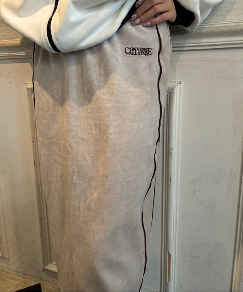 CONVERSE（コンバース）の「【CONVERSE/コンバース】 CVCベロアパイピングラインスカート（スカート・レディース・ネイビー/ブラウン/グレイッシュベージュ・M/L）」の20枚目の写真