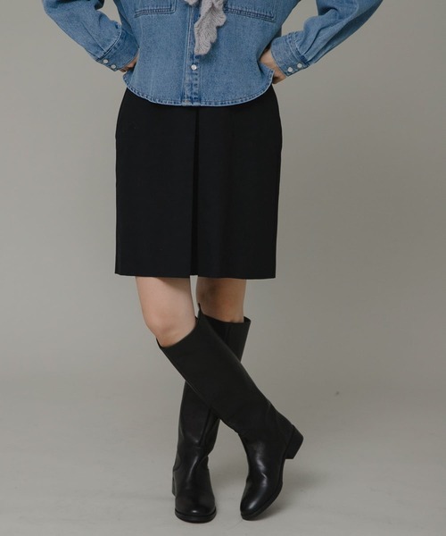URBAN RESEARCH Sonny Label(アーバンリサーチサニーレーベル)の「インバーテッドプリーツハーフチノパンツ(その他パンツ・レディース・ベージュ/ネイビー・38/36)」の2枚目の写真