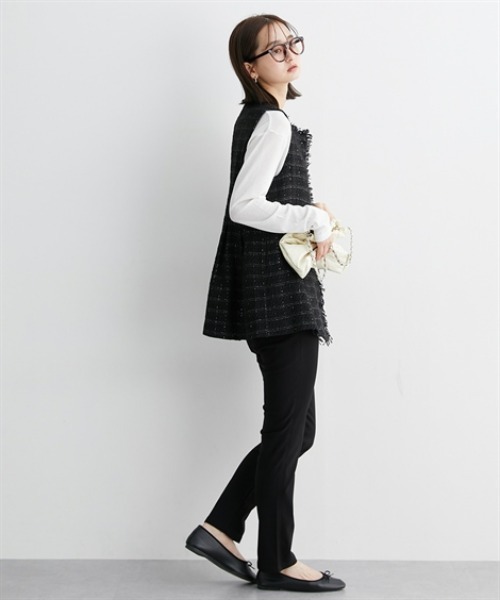 nissen（ニッセン）の「【販売終了】ツイードペプラムジレ（パール調ボタン）（ベスト・レディース・ブラック系その他・M/L）」の4枚目の写真