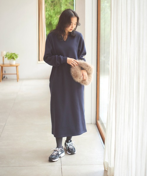 KOBE LETTUCE（コウベレタス）の「[ ぬく盛り ] 選べる丈 キーネックマキシワンピース（ワンピース・レディース・ネイビー/ピンク系/ブラウン/ブラック/ブルー・PM/M）」の11枚目の写真