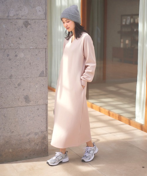 KOBE LETTUCE（コウベレタス）の「[ ぬく盛り ] 選べる丈 キーネックマキシワンピース（ワンピース・レディース・ネイビー/ピンク系/ブラウン/ブラック/ブルー・PM/M）」の13枚目の写真