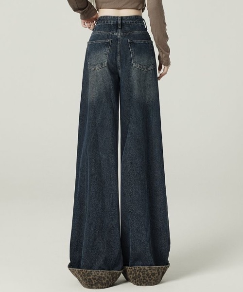 SHEENA（シーナ）の「レオパード柄ロールアップワイドデニムパンツ（デニムパンツ・レディース・ダークブルー・S/M/L）」の14枚目の写真