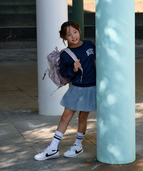 NIKE(ナイキ)の「《親子コーデ対応商品》ナイキ コルテッツ ジュニアシューズ / Nike Cortez Big Kids' Shoes DM0950-108 White(スニーカー・キッズ・ホワイト・21/22.5/23/23.5/24/24.5/25/20/20.5/21.5/22)」の4枚目の写真