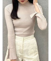 パール付きフレアスリーブリブニット