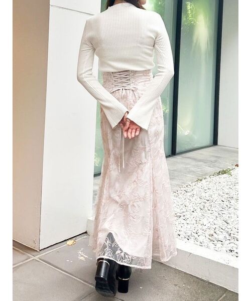 MERCURYDUO（マーキュリーデュオ）の「パール付きフレアスリーブリブニット（ニット/セーター・レディース・ベージュ/チャコールグレー/ブラック/アイボリー・FREE）」の17枚目の写真