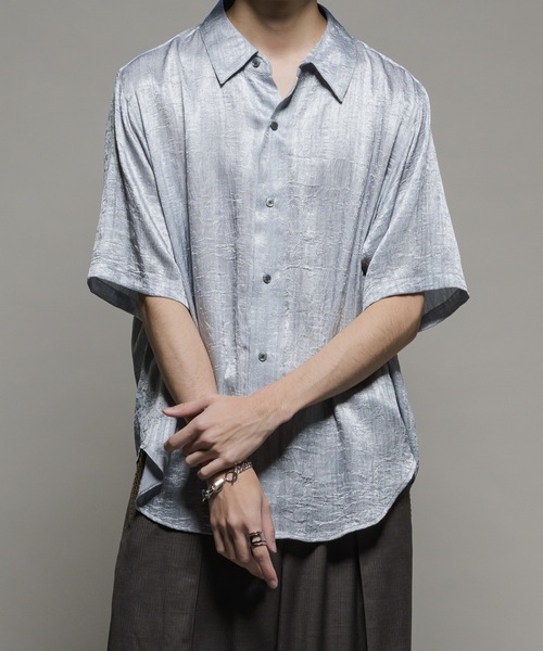 CASPER JOHN（キャスパージョン）の「Various loose shirts -striped crepe- /バリアスルーズシャツ -楊柳-（シャツ/ブラウス・メンズ・ブルー/ブラック/サックスブルー/ベージュ/ネイビー/ブラウン・X-SMALL/SMALL/MEDIUM/LARGE）」の6枚目の写真