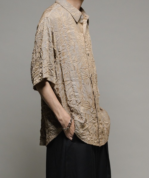 CASPER JOHN（キャスパージョン）の「Various loose shirts -striped crepe- /バリアスルーズシャツ -楊柳-（シャツ/ブラウス・メンズ・ブルー/ブラック/サックスブルー/ベージュ/ネイビー/ブラウン・X-SMALL/SMALL/MEDIUM/LARGE）」の16枚目の写真