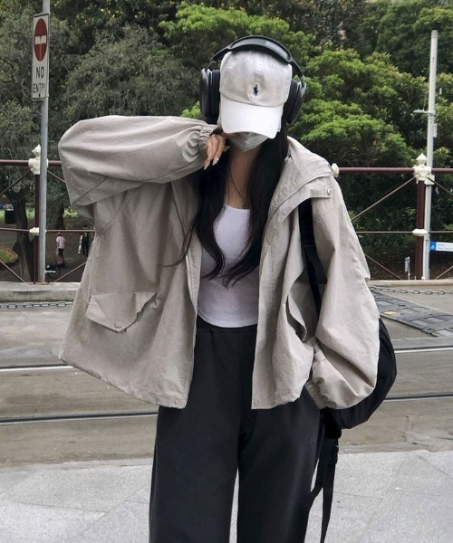 BEIDELLI（ベイデリー）の「[BELLIDE MADE] サイドフォールディングワイドトレーニングパンツ（スウェットパンツ・レディース・チャコール/ホワイト/グレー/ブラック・FREE）」の15枚目の写真