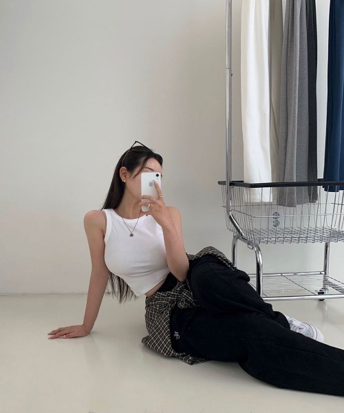 BEIDELLI（ベイデリー）の「[BELLIDE MADE] サイドフォールディングワイドトレーニングパンツ（スウェットパンツ・レディース・チャコール/ホワイト/グレー/ブラック・FREE）」の10枚目の写真