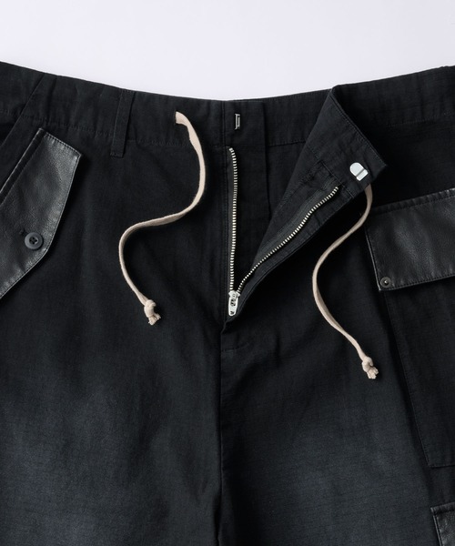 Nebula Fusion(ネビュラフュージョン)の「2Way Zipper Asymmetric Design Wide Cargo Pants /2Wayジッパー アシンメトリーデザイン ワイドカーゴパンツ(カーゴパンツ・メンズ・ブラック/カーキ・L/M)」の5枚目の写真