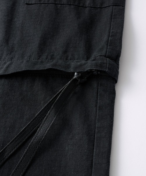 Nebula Fusion(ネビュラフュージョン)の「2Way Zipper Asymmetric Design Wide Cargo Pants /2Wayジッパー アシンメトリーデザイン ワイドカーゴパンツ(カーゴパンツ・メンズ・ブラック/カーキ・L/M)」の11枚目の写真