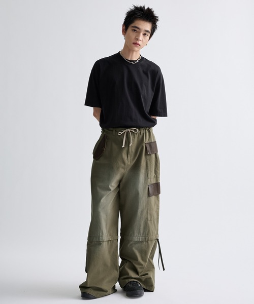 Nebula Fusion(ネビュラフュージョン)の「2Way Zipper Asymmetric Design Wide Cargo Pants /2Wayジッパー アシンメトリーデザイン ワイドカーゴパンツ(カーゴパンツ・メンズ・ブラック/カーキ・L/M)」の19枚目の写真