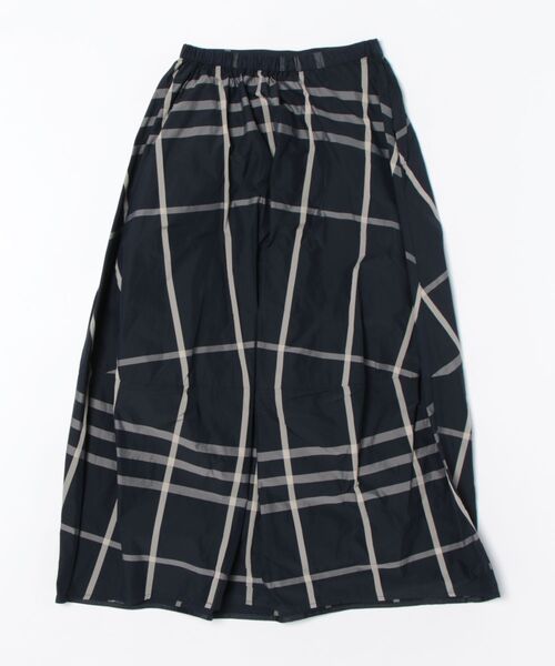 Three Four Time（ｽﾘｰﾌｫｰﾀｲﾑ）の「チェック柄メモリースカート　別注（スカート・レディース・ベージュ/ネイビー・FREE）」の9枚目の写真
