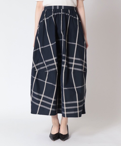 Three Four Time（ｽﾘｰﾌｫｰﾀｲﾑ）の「チェック柄メモリースカート　別注（スカート・レディース・ベージュ/ネイビー・FREE）」の21枚目の写真