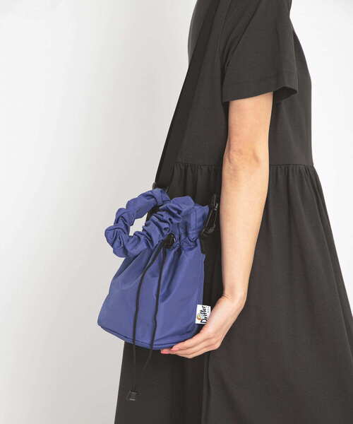 Drifter（ドリフター）の「DRIFTER　ギャザーハンドルポーチバッグ（ショルダーバッグ・レディース・ブルー/ブラック・ONE）」の3枚目の写真