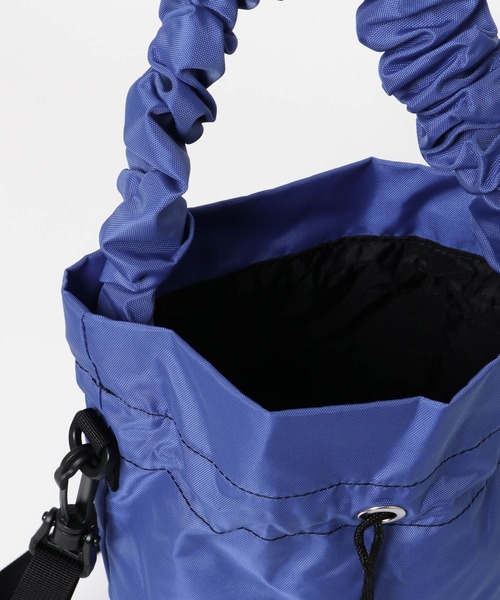 Drifter（ドリフター）の「DRIFTER　ギャザーハンドルポーチバッグ（ショルダーバッグ・レディース・ブルー/ブラック・ONE）」の14枚目の写真