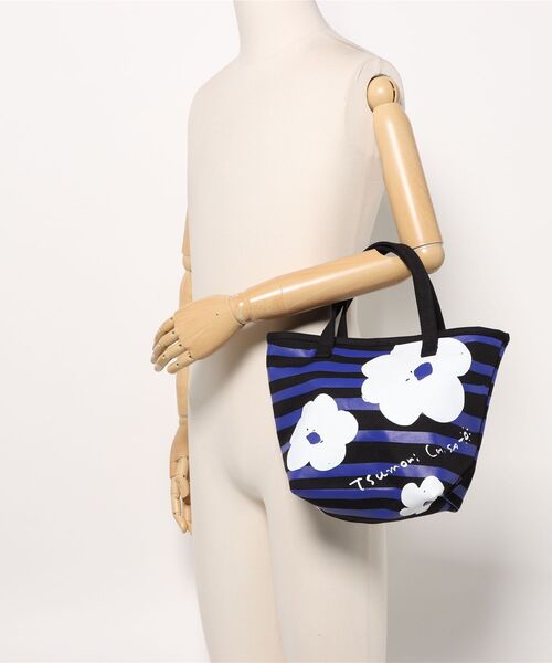 tsumori chisato CARRY(ツモリチサトキャリー)の「ハンドバッグ ツモリチサト フラワーボーダー(ハンドバッグ・レディース・ブラック/グリーン/レッド・FREE)」の7枚目の写真