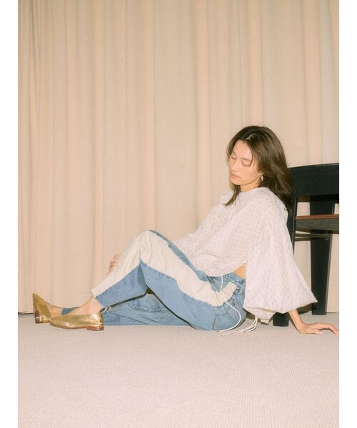 Ungrid（アングリッド）の「【Htage】バイカラーカーブルーズデニム（デニムパンツ・レディース・ブルー・24inch/25inch/26inch）」の2枚目の写真