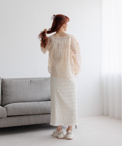 flower（フラワー）の「ノスタルジーエンブロイダリーブラウス（シャツ/ブラウス・レディース・コーラルピンク/ホワイト・FREE）」の8枚目の写真