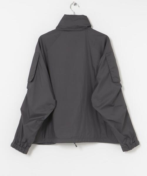 DAIWA PIER39(ダイワピア39)の「DAIWA PIER39 TECH WIND SHELL JACKET(ナイロンジャケット・メンズ・チャコールグレー/ブラック/グレー系その他・SMALL/MEDIUM/LARGE/X-LARGE)」の6枚目の写真