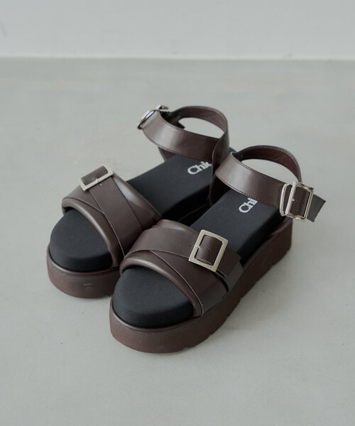Chico（チコ）の「厚底クロスベルトデザインサンダル（サンダル・レディース・ブラック/ホワイト/ブラウン・MEDIUM/SMALL/LARGE）」の3枚目の写真