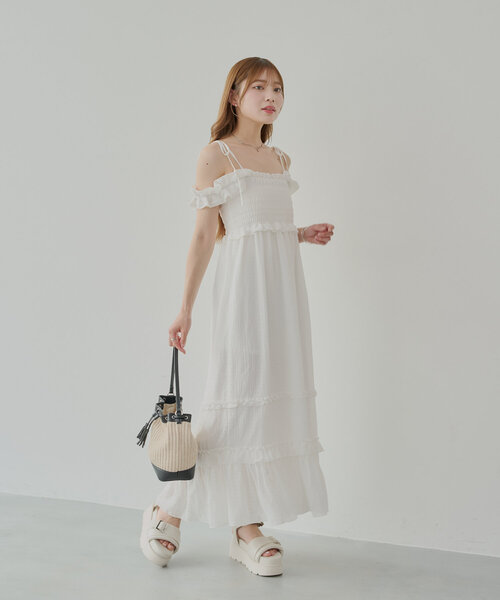 Chico（チコ）の「厚底クロスベルトデザインサンダル（サンダル・レディース・ブラック/ホワイト/ブラウン・MEDIUM/SMALL/LARGE）」の7枚目の写真