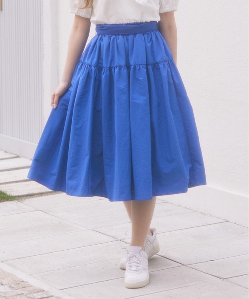 Areeam（アリーム）の「タフタギャザースカート（スカート・レディース・オフホワイト/ブルー・FREE）」の2枚目の写真