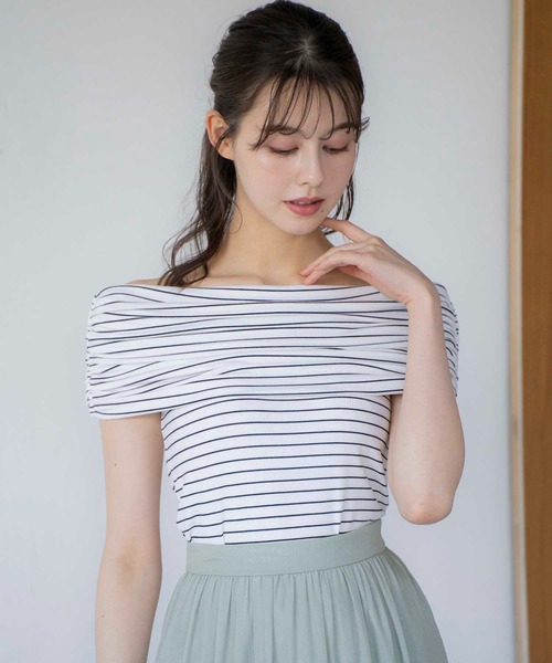 NOELA(ノエラ)の「オフショルドレープカットソー(Tシャツ/カットソー・レディース・オフホワイト/モカ/その他1/ライトグリーン・フリー)」の19枚目の写真