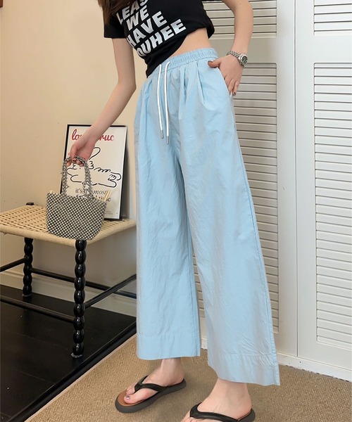 BANICO(バニコ)の「フレアシルエットリラックスパンツ(その他パンツ・レディース・ブルー/ブラック/ライトベージュ・LARGE/MEDIUM/X-LARGE)」の8枚目の写真