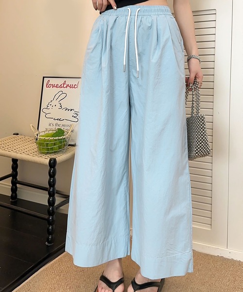 BANICO(バニコ)の「フレアシルエットリラックスパンツ(その他パンツ・レディース・ブルー/ブラック/ライトベージュ・LARGE/MEDIUM/X-LARGE)」の9枚目の写真