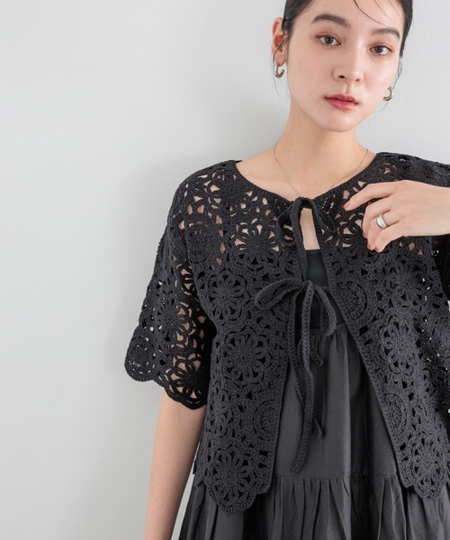 LOWRYS FARM(ローリーズファーム)の「クロシェ2WAYカーディガン 499228(カーディガン/ボレロ・レディース・イエロー/アイボリー/ブラック・FREE)」の3枚目の写真