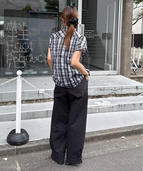 Lui's（ルイス）の「ドロスドチェックシャツ（シャツ/ブラウス・レディース・ベージュ/ネイビー・FREE）」の13枚目の写真