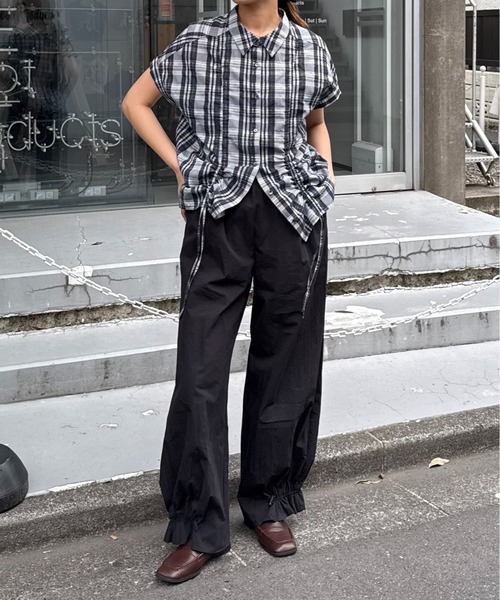 Lui's（ルイス）の「ドロスドチェックシャツ（シャツ/ブラウス・レディース・ベージュ/ネイビー・FREE）」の14枚目の写真