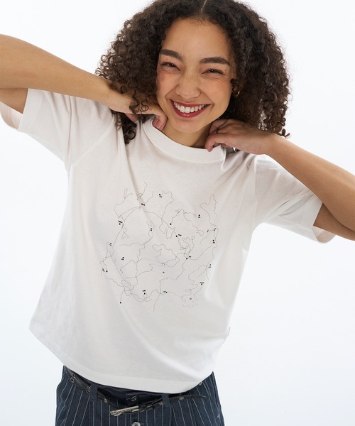 WISH FOR EVER(ウィッシュフォーエバー)の「MAP PRINT SHORT T / マッププリントショートTシャツ(Tシャツ/カットソー・メンズ・バーガンディー/グレー/オフホワイト/ネイビー・X-SMALL/MEDIUM/LARGE)」の2枚目の写真
