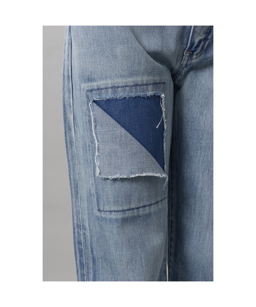 CINOH（チノ）の「WIDE STRAIGHT DAMAGE（デニムパンツ・レディース・ブルー系その他/ライトブルー・24）」の16枚目の写真