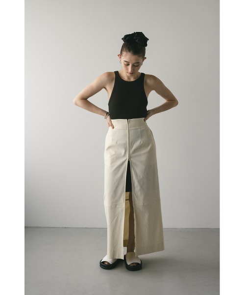 STYLEMIXER（スタイルミキサー）の「フロントジップタイトスカート（スカート・レディース・ブラウン/アイボリー/ブラック・SMALL/MEDIUM）」の4枚目の写真