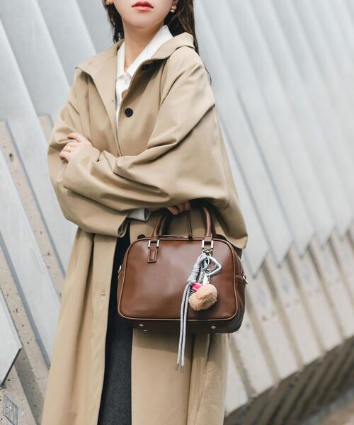 RODE SKO（ロデスコ）の「チャームセットボストンバッグ（ボストンバッグ・レディース・ブラック/ブラウン/キャメル/ブラウン系その他/ダークブラウン/ブラック系その他・ONE）」の5枚目の写真
