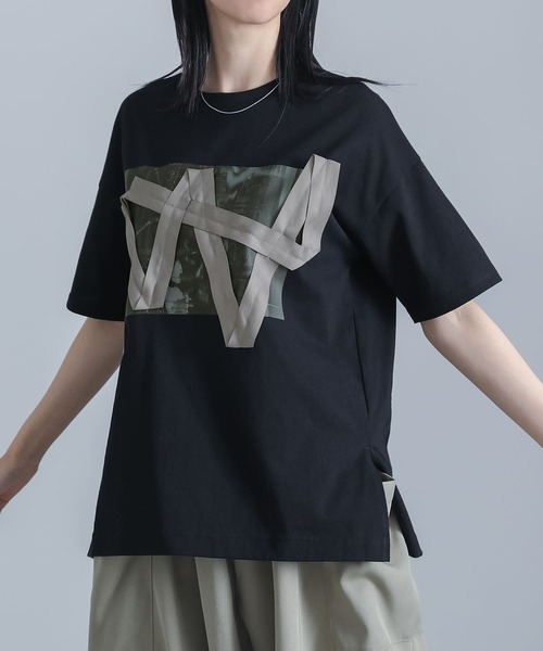 kOhAKU(コハク)の「ランダムテーププリントカットソー(Tシャツ/カットソー・レディース・オフホワイト/ブラック・2/1)」の9枚目の写真