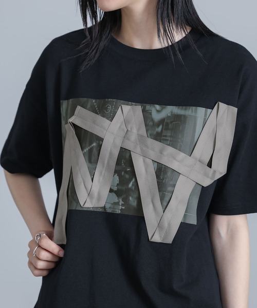 kOhAKU(コハク)の「ランダムテーププリントカットソー(Tシャツ/カットソー・レディース・オフホワイト/ブラック・2/1)」の11枚目の写真