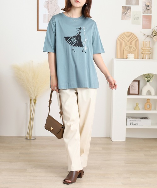 BRODIAEA(ブローディア)の「BRODIAEA ウーマンプリント半袖Tシャツ(Tシャツ/カットソー・レディース・ベージュ/サックスブルー/オフホワイト/ネイビー・40)」の20枚目の写真
